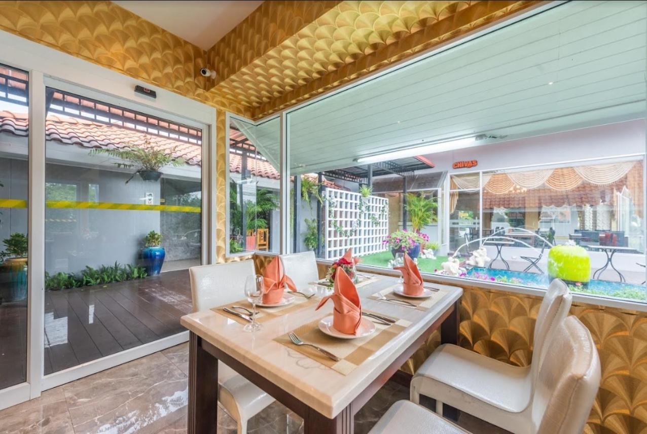 Napheera Royal Tel Hotel Ban Khlong Bang Krathiam Eksteriør billede