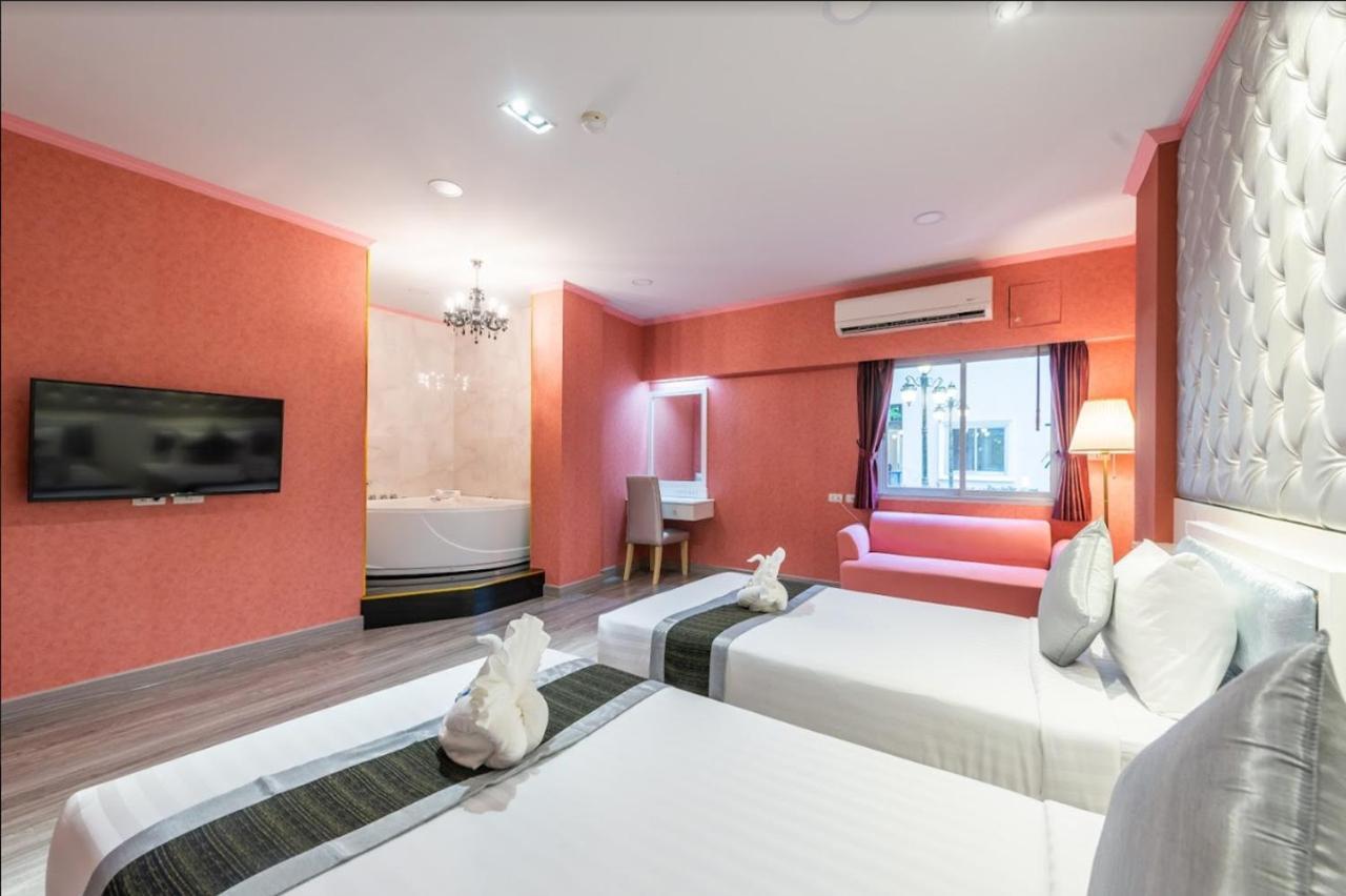 Napheera Royal Tel Hotel Ban Khlong Bang Krathiam Eksteriør billede