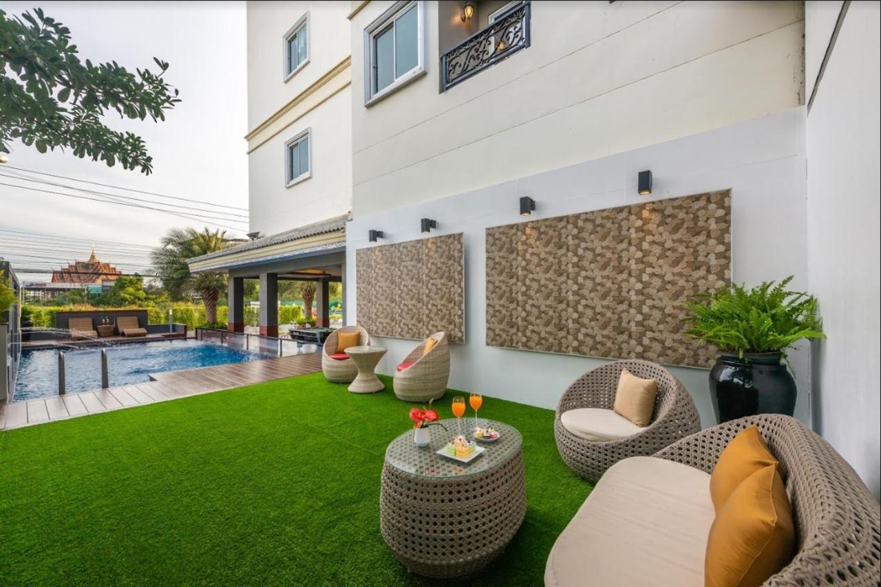 Napheera Royal Tel Hotel Ban Khlong Bang Krathiam Eksteriør billede